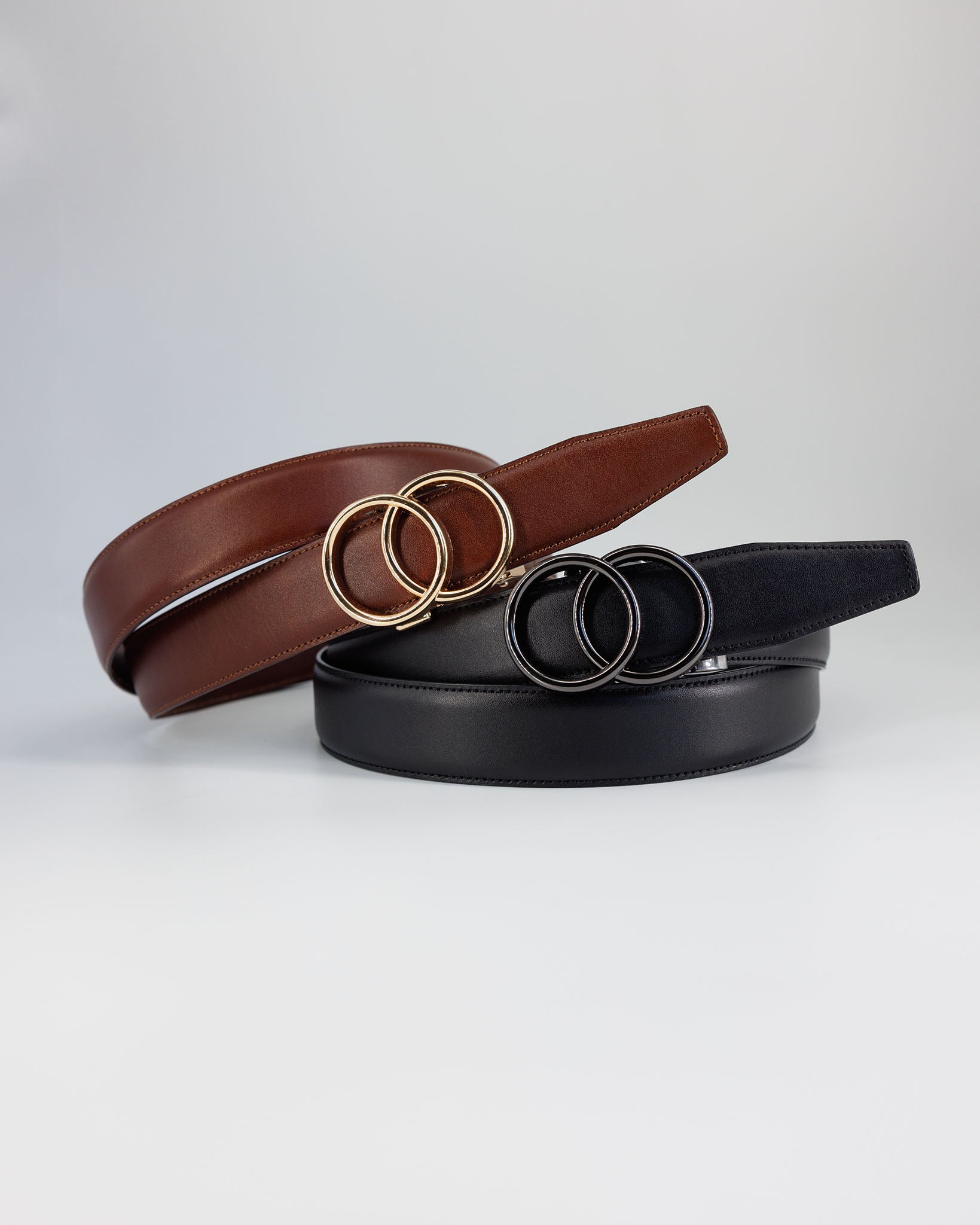2-pak læderbælter til dame i sort og brun full-grain læder